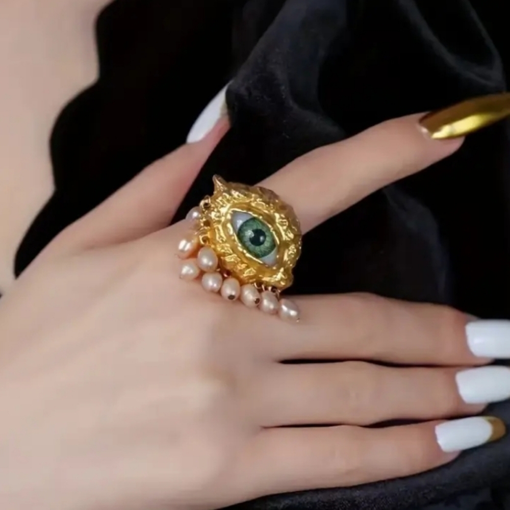 🆕️ Schiaparelli Inspired Style Gold Eye Ring with Pearls NWOT - Picture 5 of 15